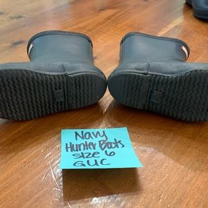 Hunter Toddler Navy Blue Size 6 Boots